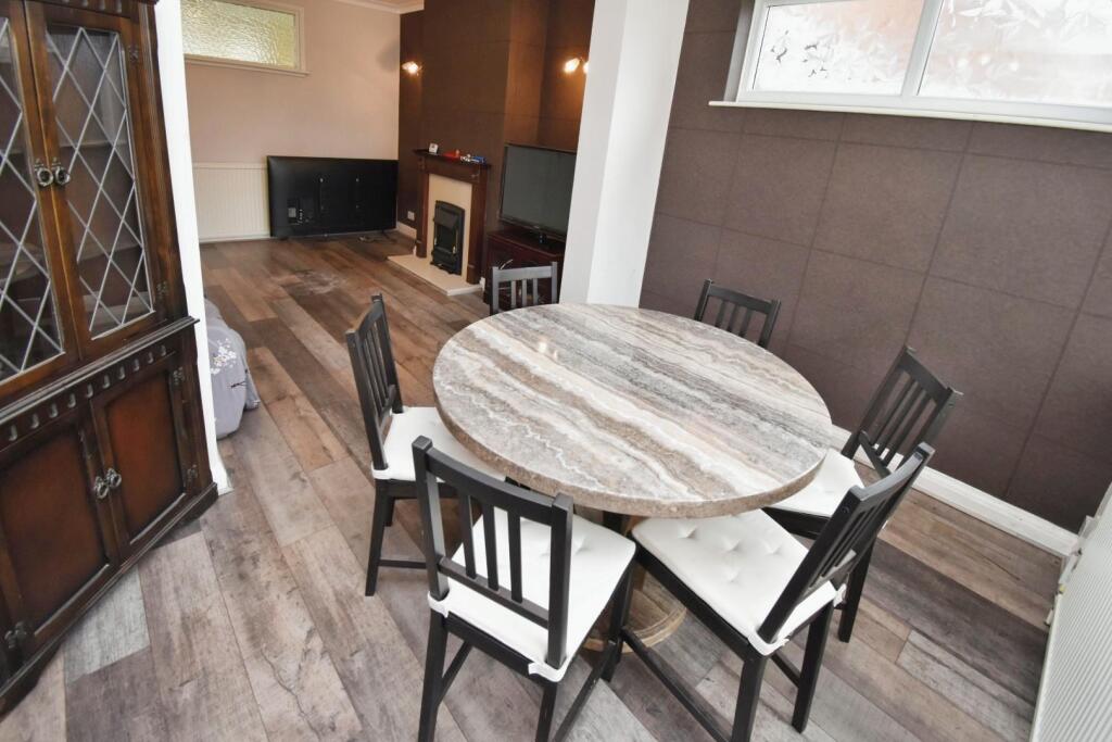 Living-dining room