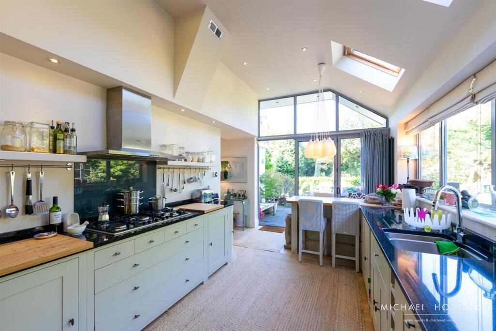 21, Laburnum Grove-23.jpg