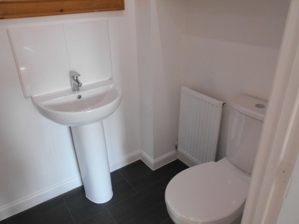 Ensuite with shower