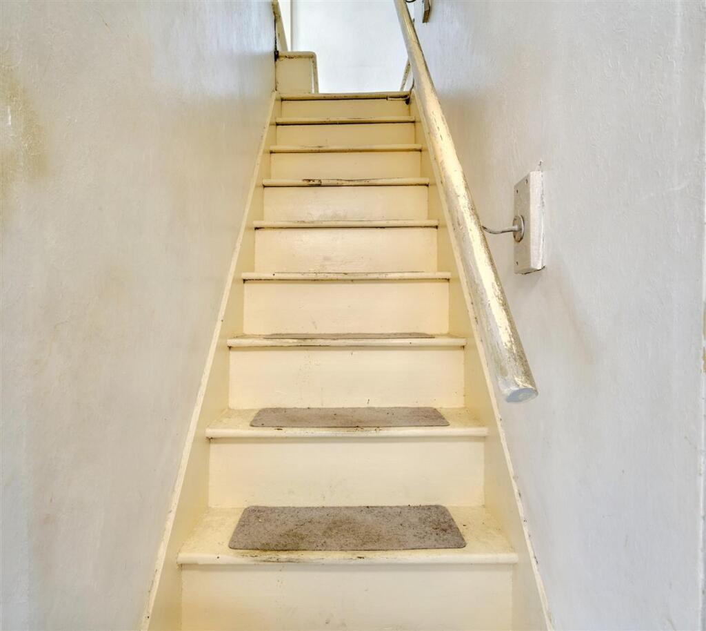Hallway.jpeg