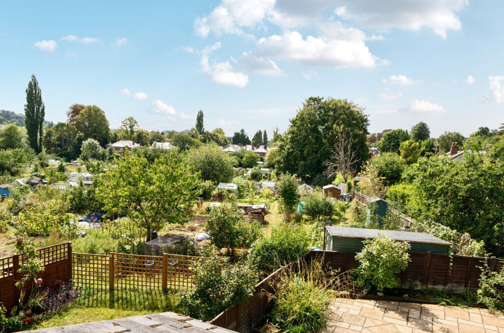 1346905-7-68b5a5b...