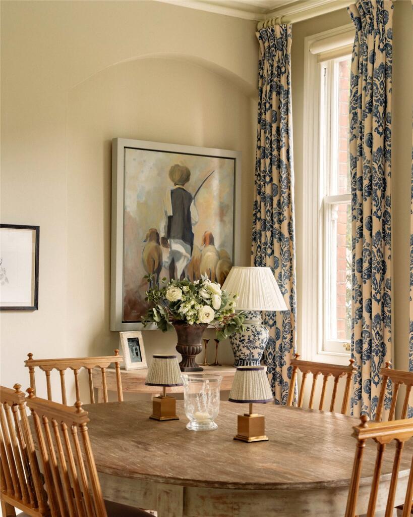 Dining Room/ Bedroom