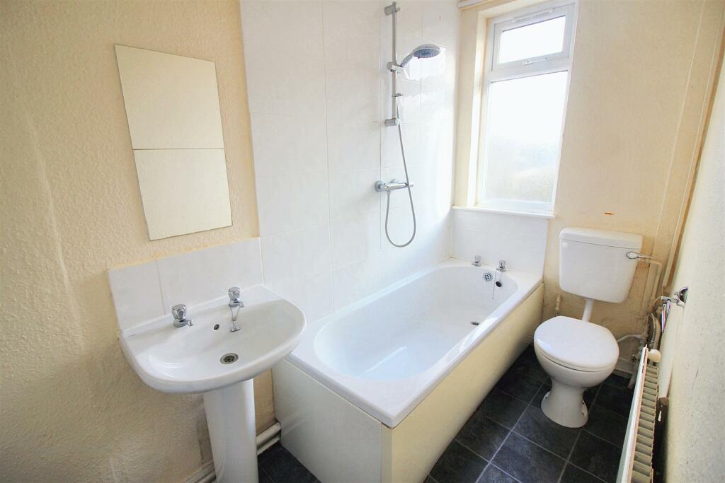 bathroom.jpeg