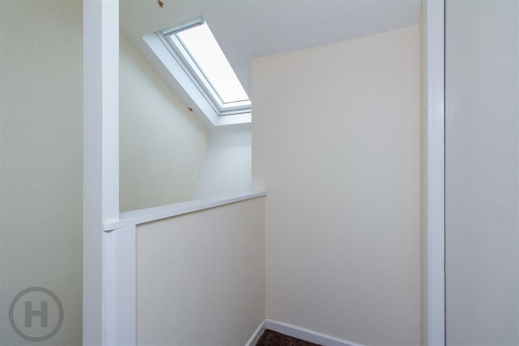 Second Floor Landing (2).jpg