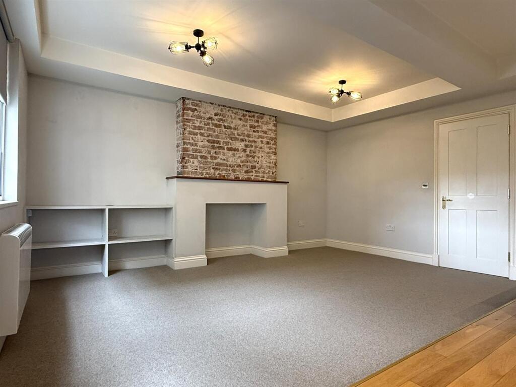 Living Room/ Dining Room