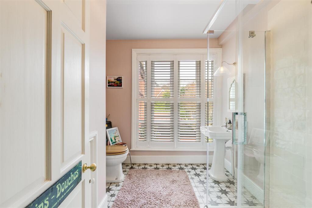 Hollowdene Lodge-15.jpg