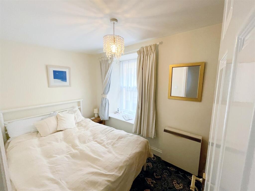Bedroom 2.jpeg