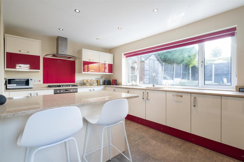 1 Banbrook Close_15.jpg