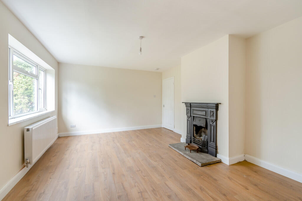 8661904-interior0...