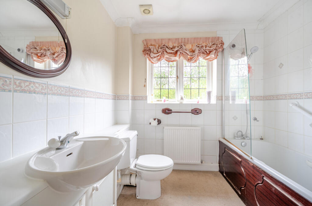 1364930-1-68ee212...