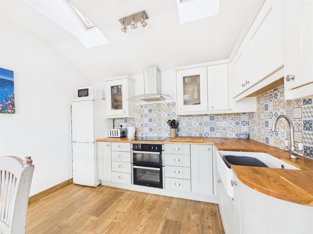 Open Plan Living / Kitchen