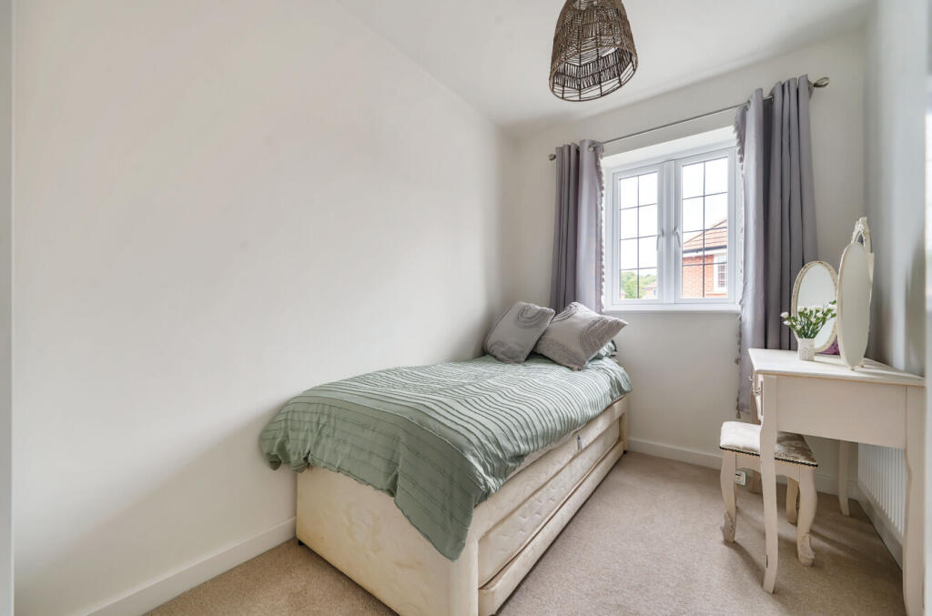 1305443-7-68495cb...