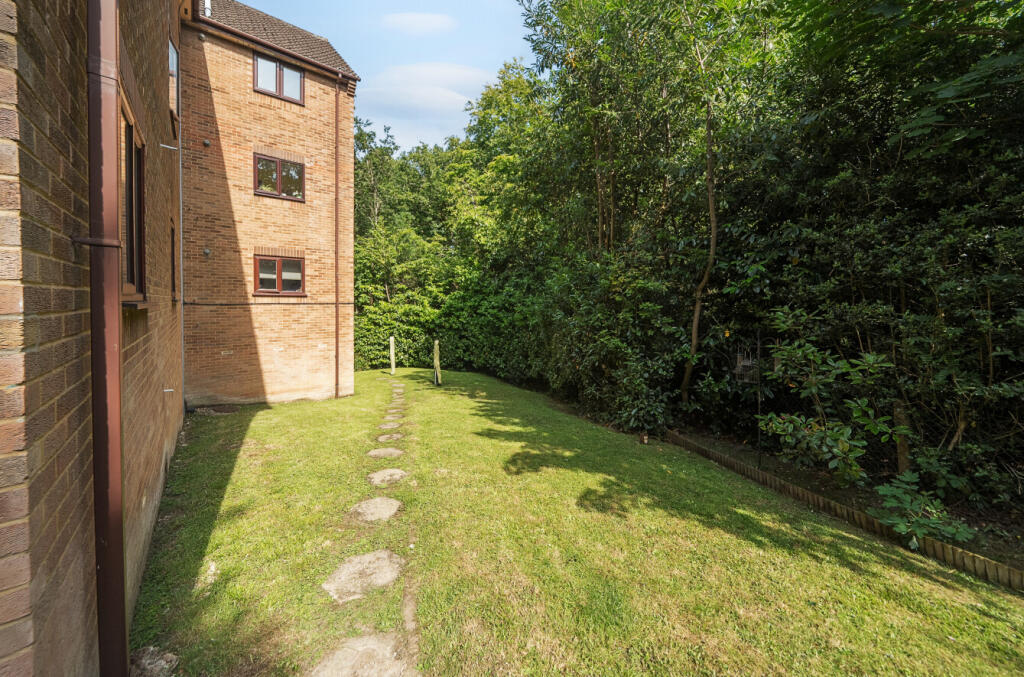 1312083-1-68518a6...