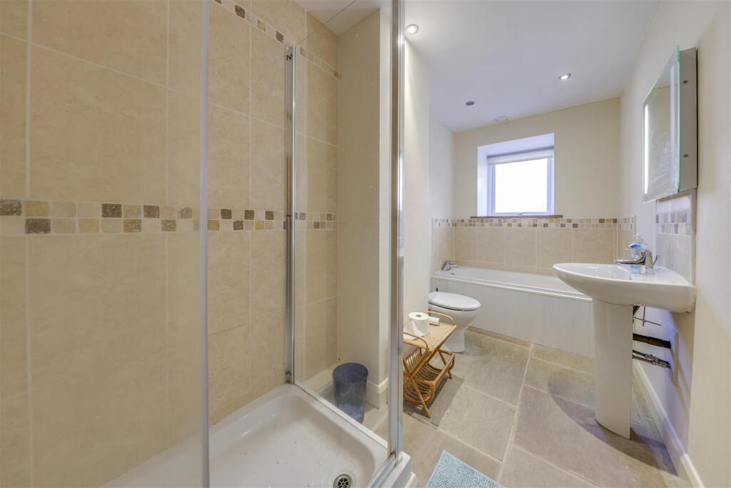 Annexe Bathroom
