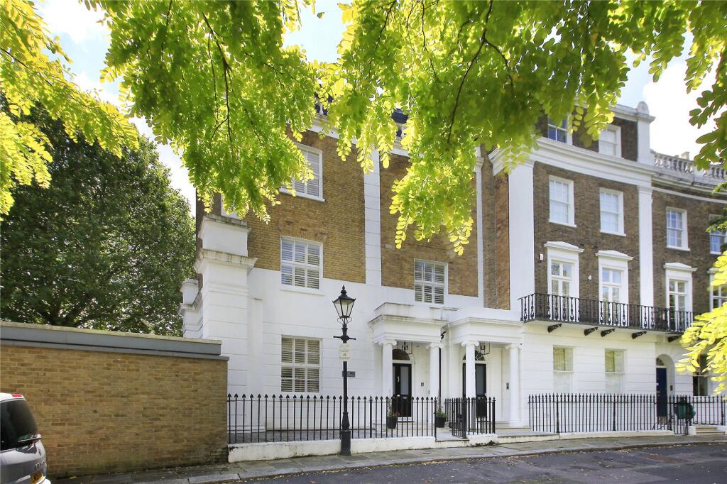 property in Crescent Grove, 
Clapham, SW4