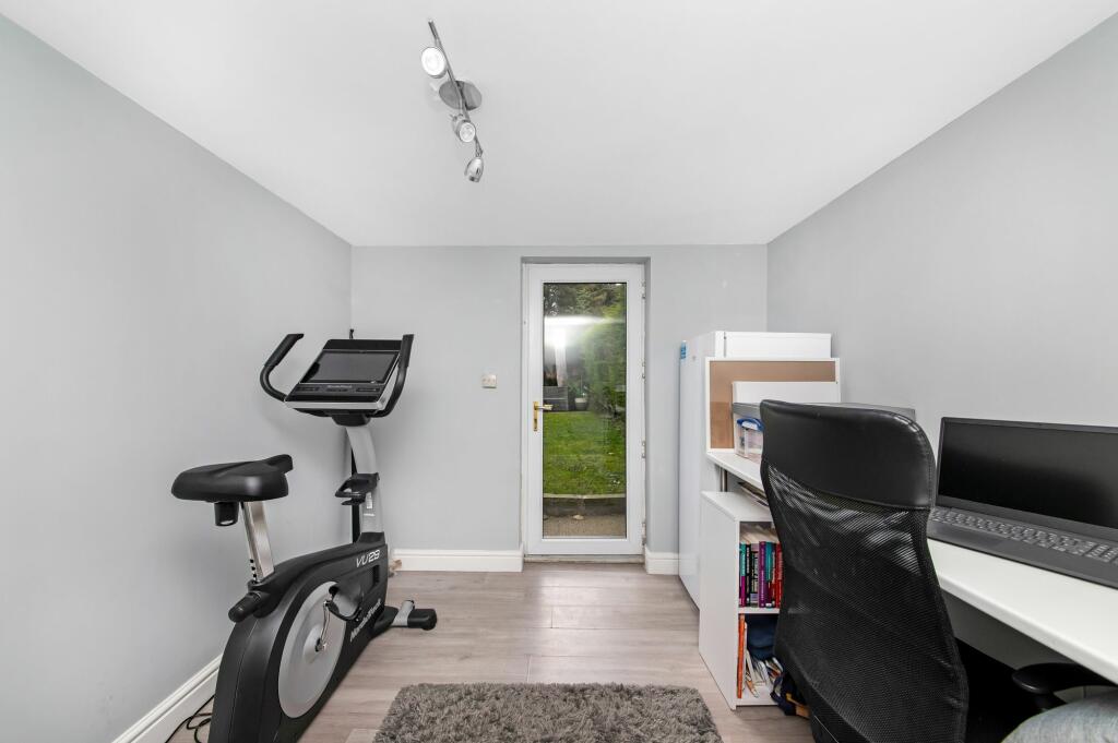 GARAGE/OFFICE