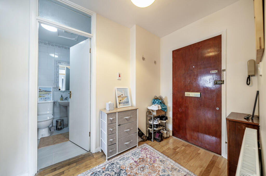 1330769-8-68838fe...