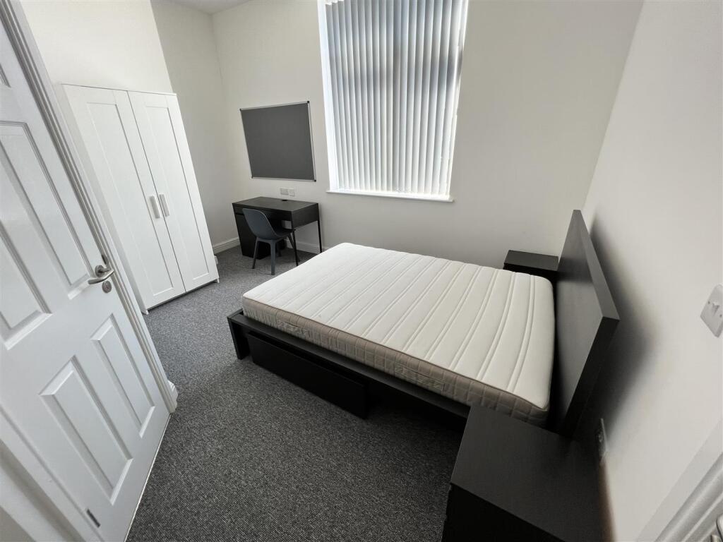 Room 4