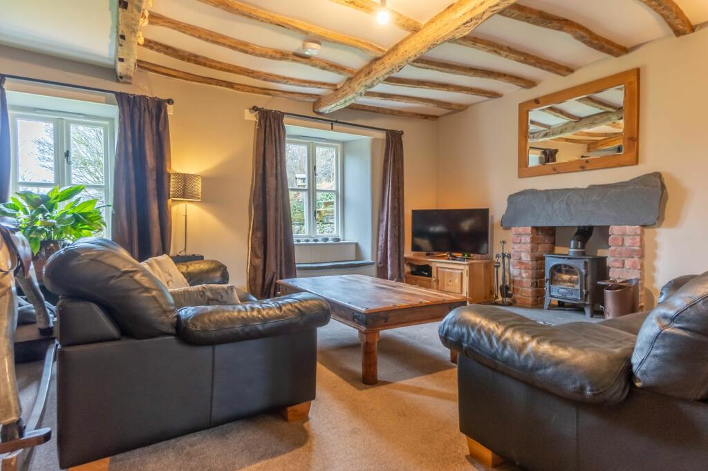 SITTING ROOM