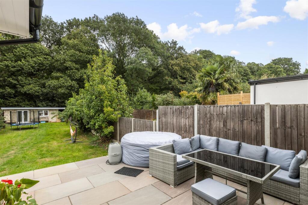 105 Birch Tree Avenue-16.jpg