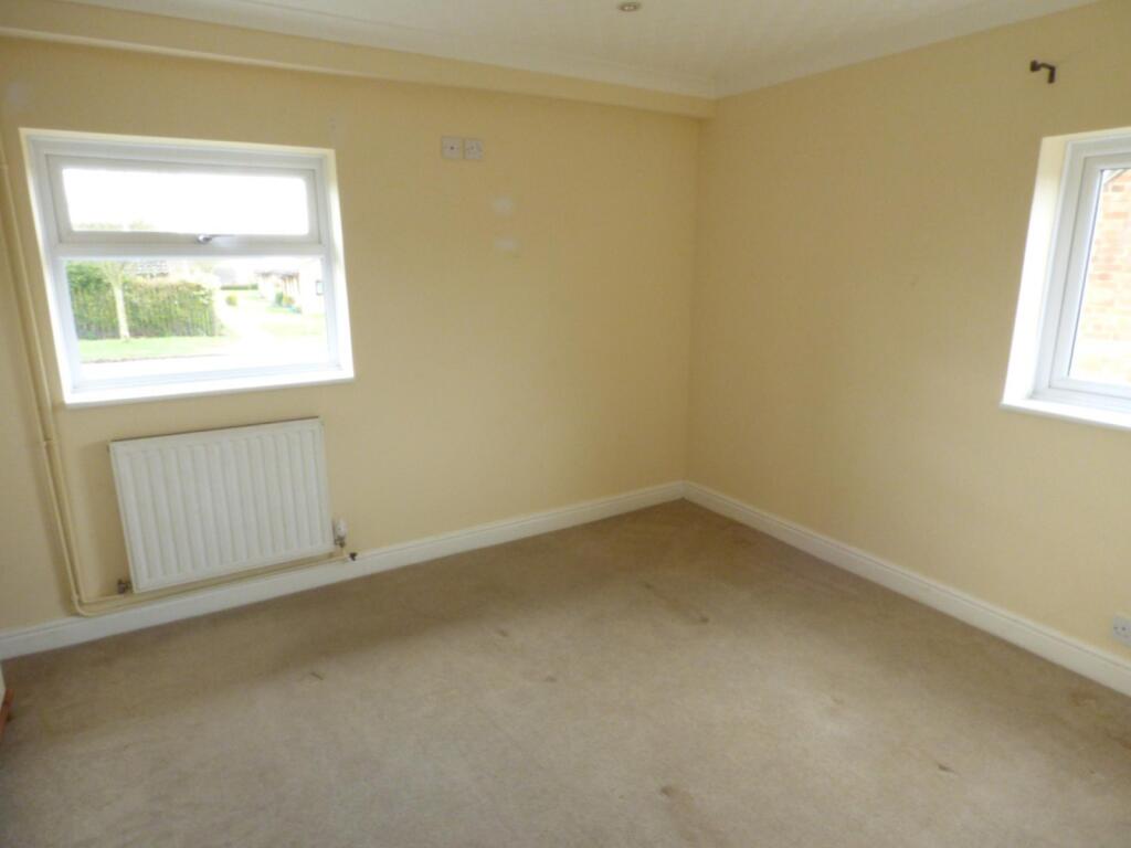 Downstairs bedroom (