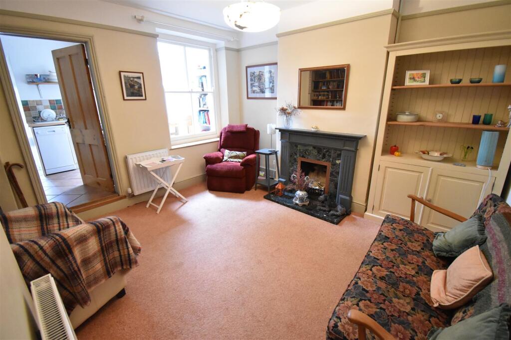 Dining room.JPG