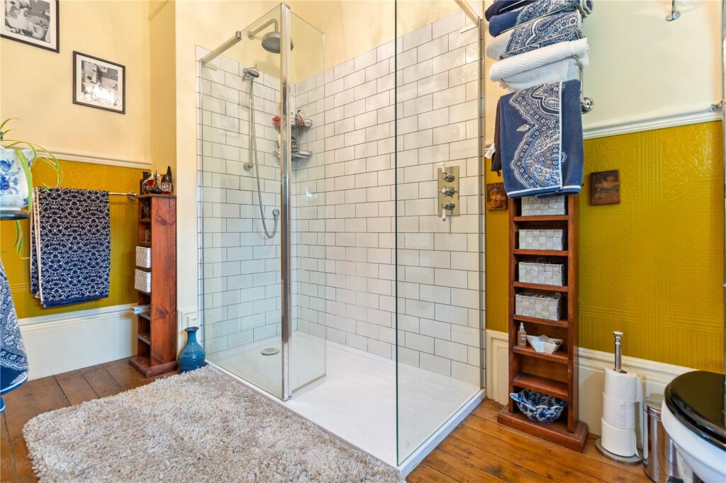Ensuite