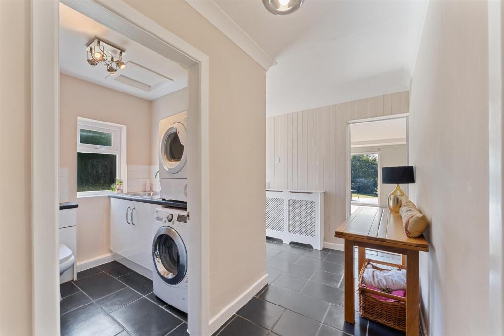 Hallway / WC &amp; Utility