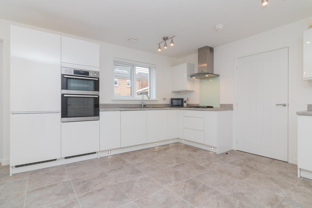 10 Brailsford drive paisley PA2 7GG L-14