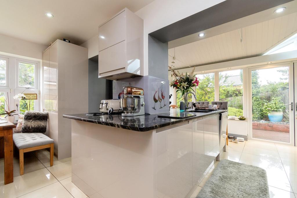 Kitchen/Breakfast