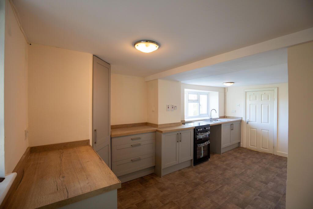 Kitchen 3