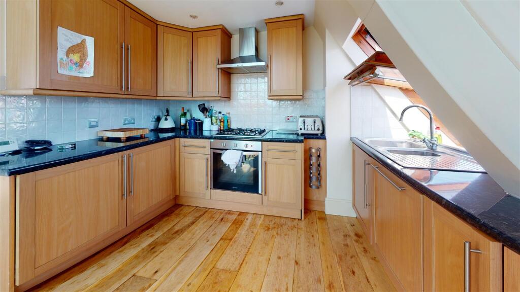 general 18168166_128