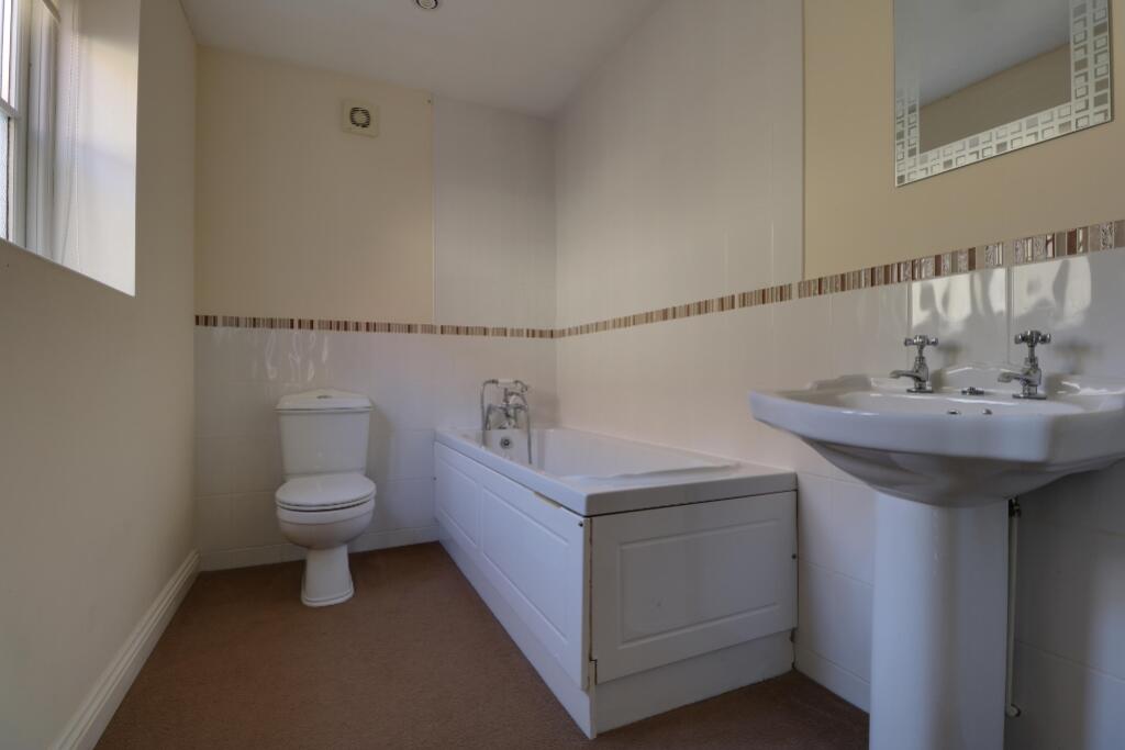 1st Floor Bathroom