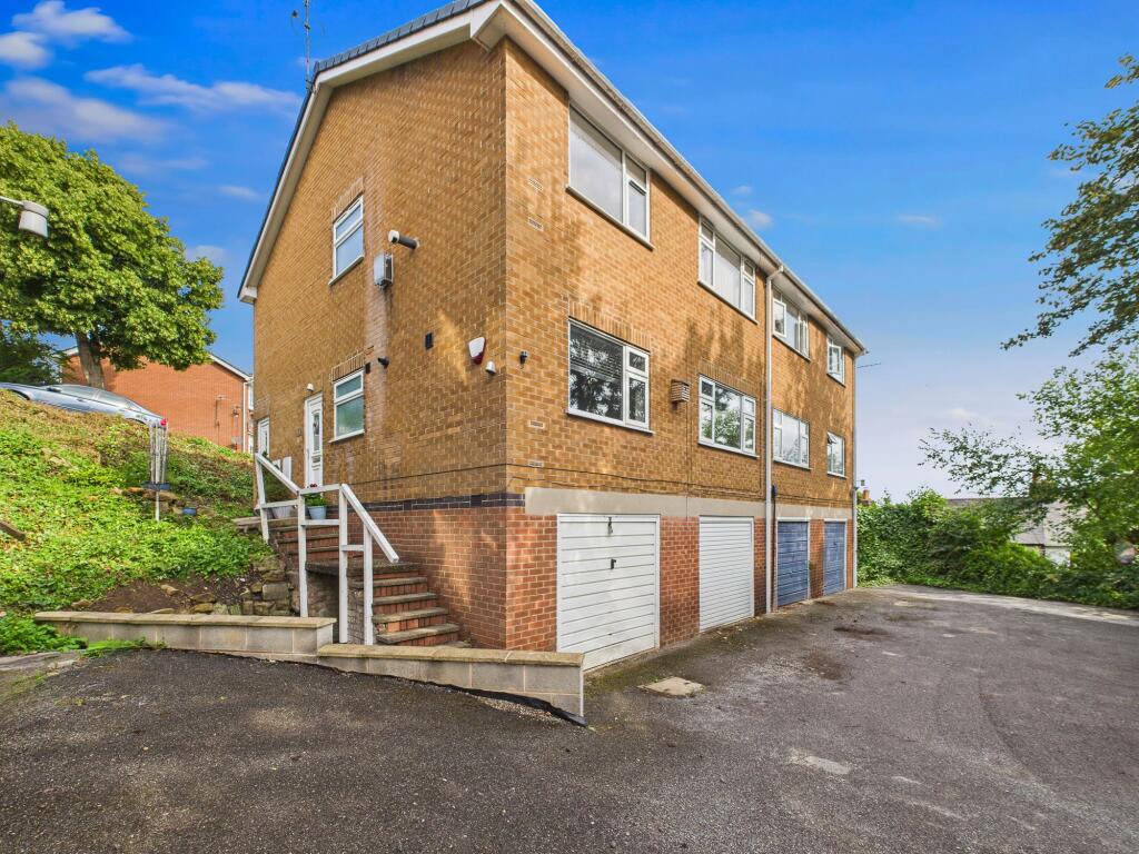 Steps to Ground Floor Maisonette