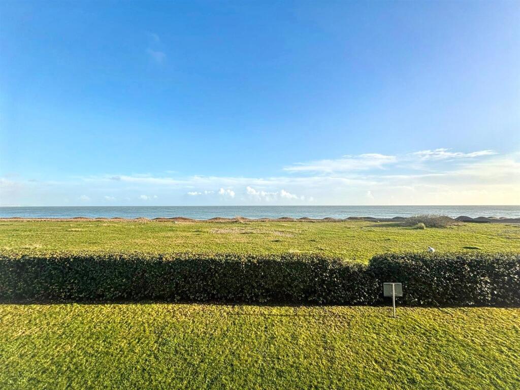 PHOTO-2025-12-10-14-41-47 (5).jpg