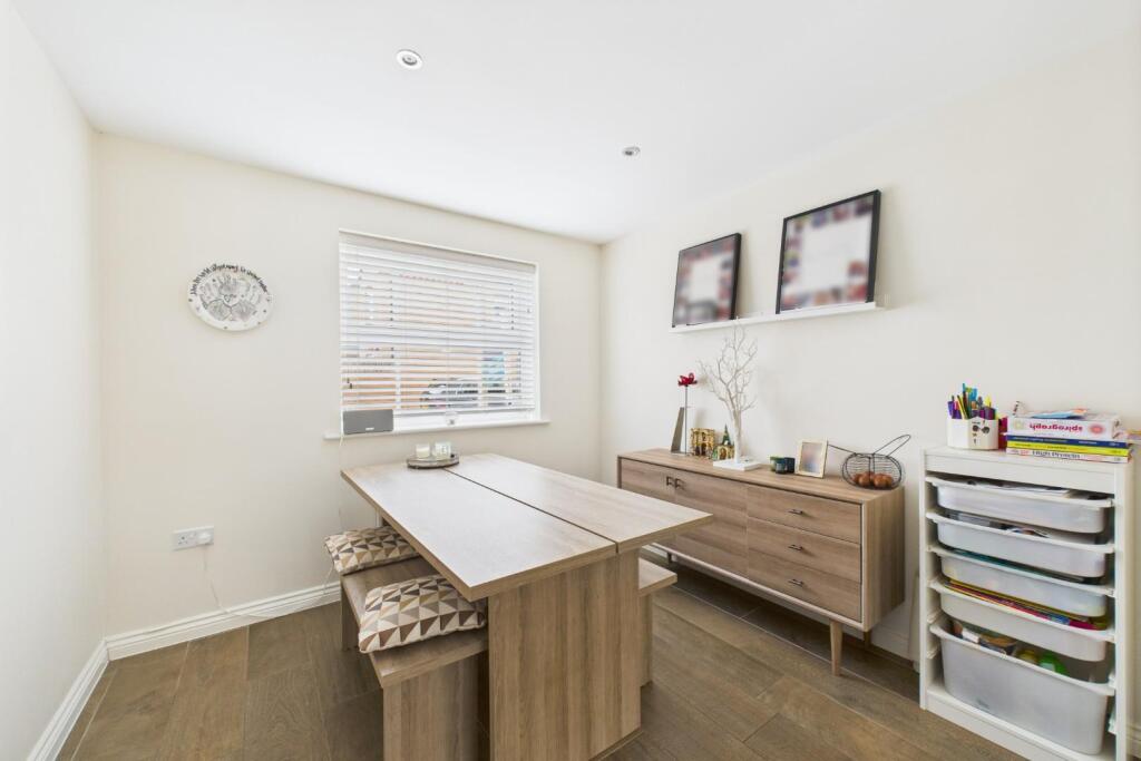 CAM04106G0-PR0146-STILL006 - Copy.jpg