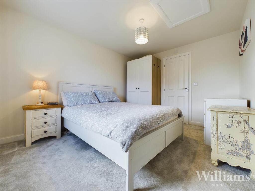 CAM02861G0-PR0318-STILL026.jpg