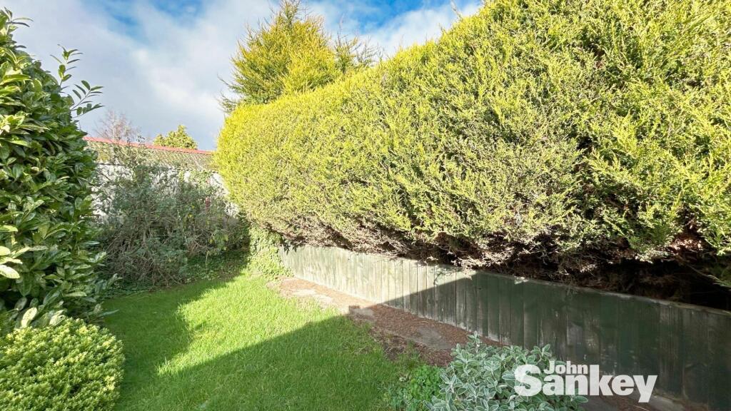 22 Victory Dr F&amp;M_5081.jpg