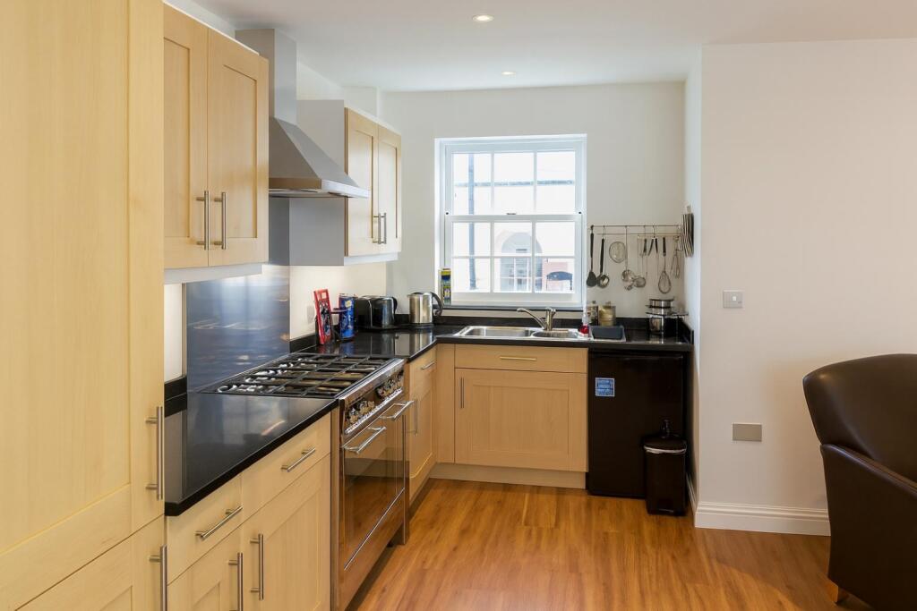 enhanced_kitchen_landscape2