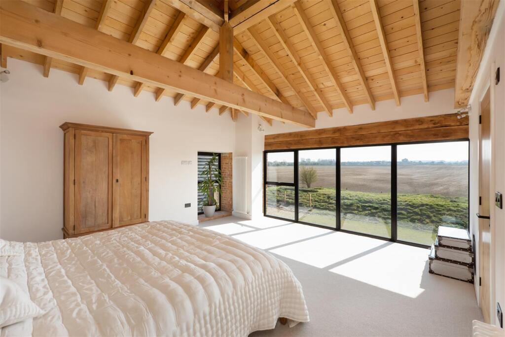 Lower Road, Teynham, Sittingbourne