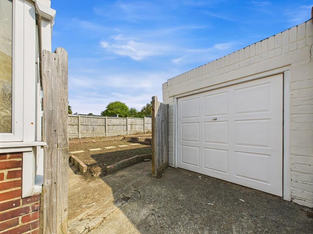 CAM03519G0-PR0357...