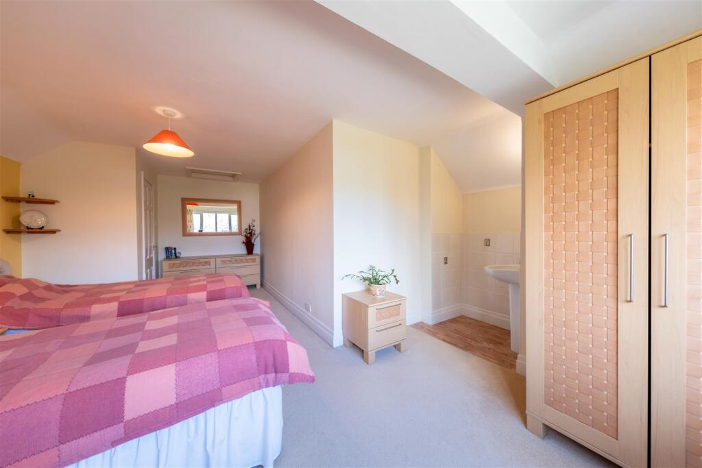 226B Chester Road-059.jpg