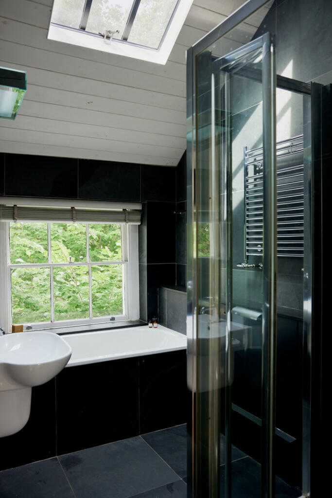 231519 - 24.08.30_INIGO_CAMBERWELL GROVE_HIRES_...