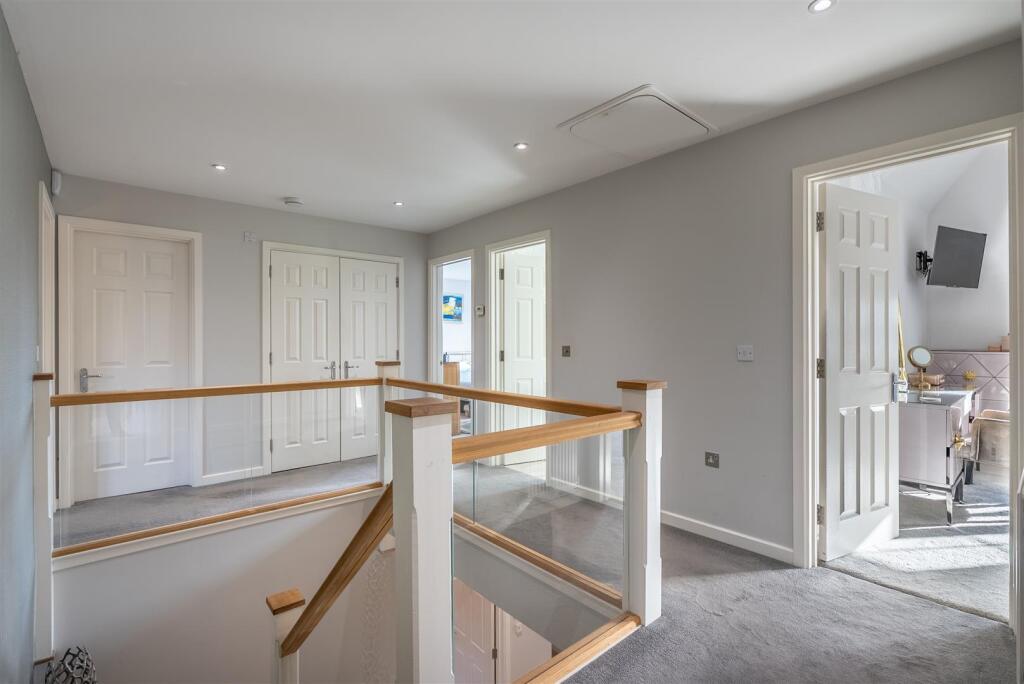 Brook Farm Close-18.jpg