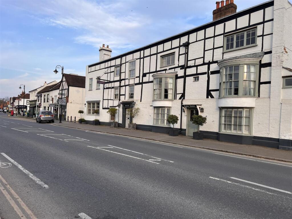 High Street.jpg