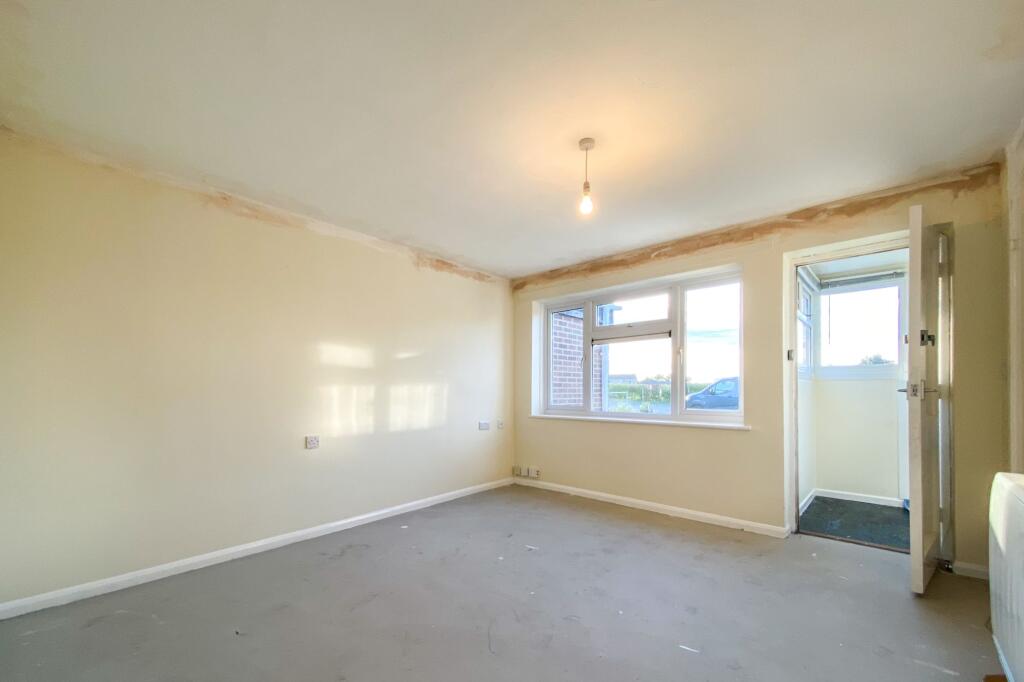35 Fairfield, Royal Wooton Bassett, Wiltshire, SN4 7HJ