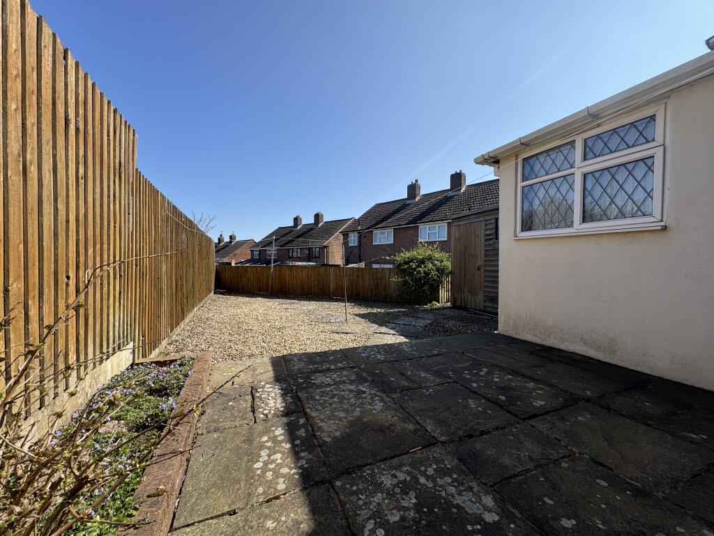 Rear low maintenance garden