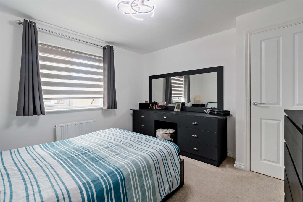 8668343-interior03-800.jpg