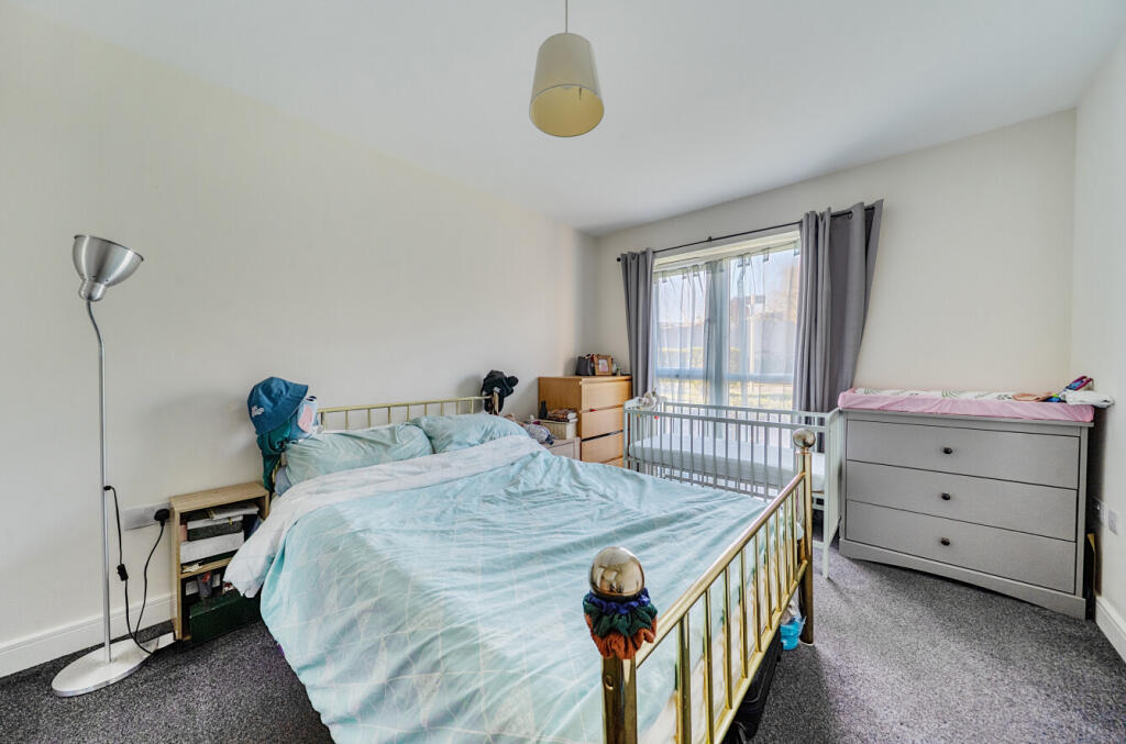 1393606-8-6945442...