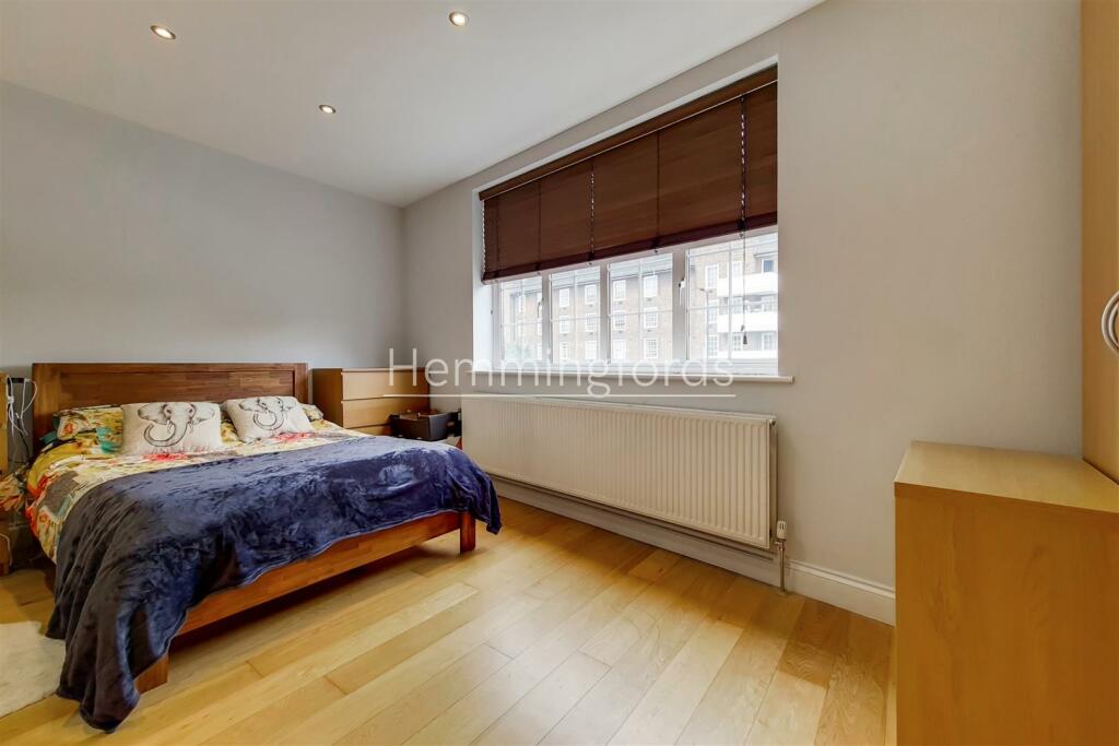 2_Main Bedroom-0.jpg